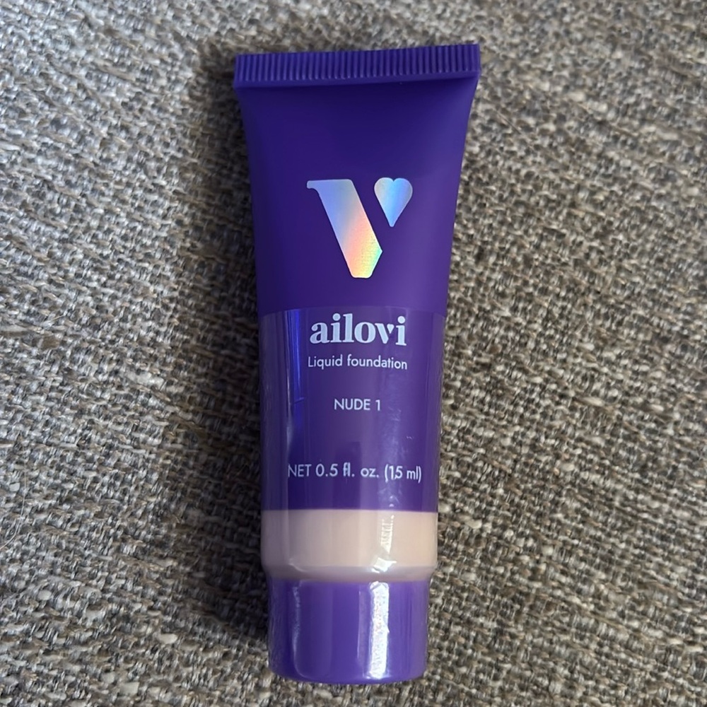 NEW Long-Lasting Foundation